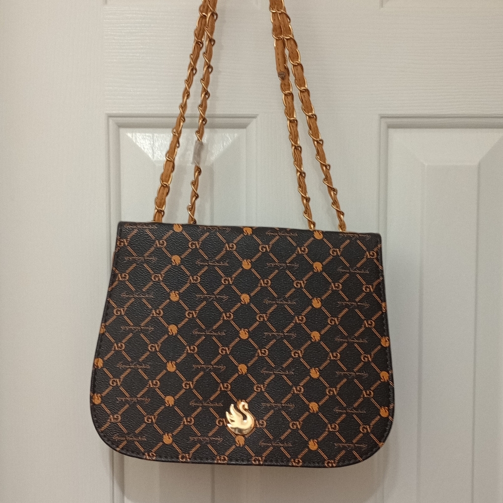 Gloria Vanderbilt shoulder bag